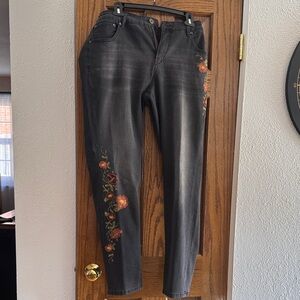 Floral Embroidered  Jeans
